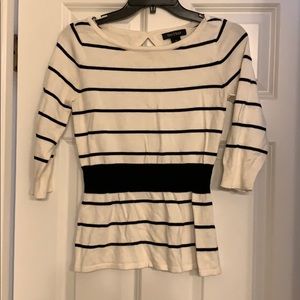 White House black market light weight sweater